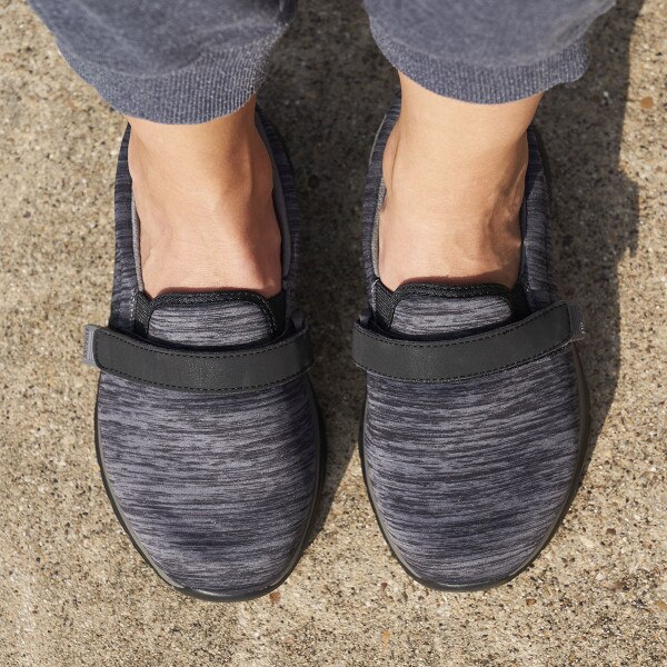 No. 11 Sport Trainer in Black Grey